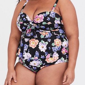 TORRID FLORAL TIE FRONT UNDERWIRE PEPLUM MIDKINI